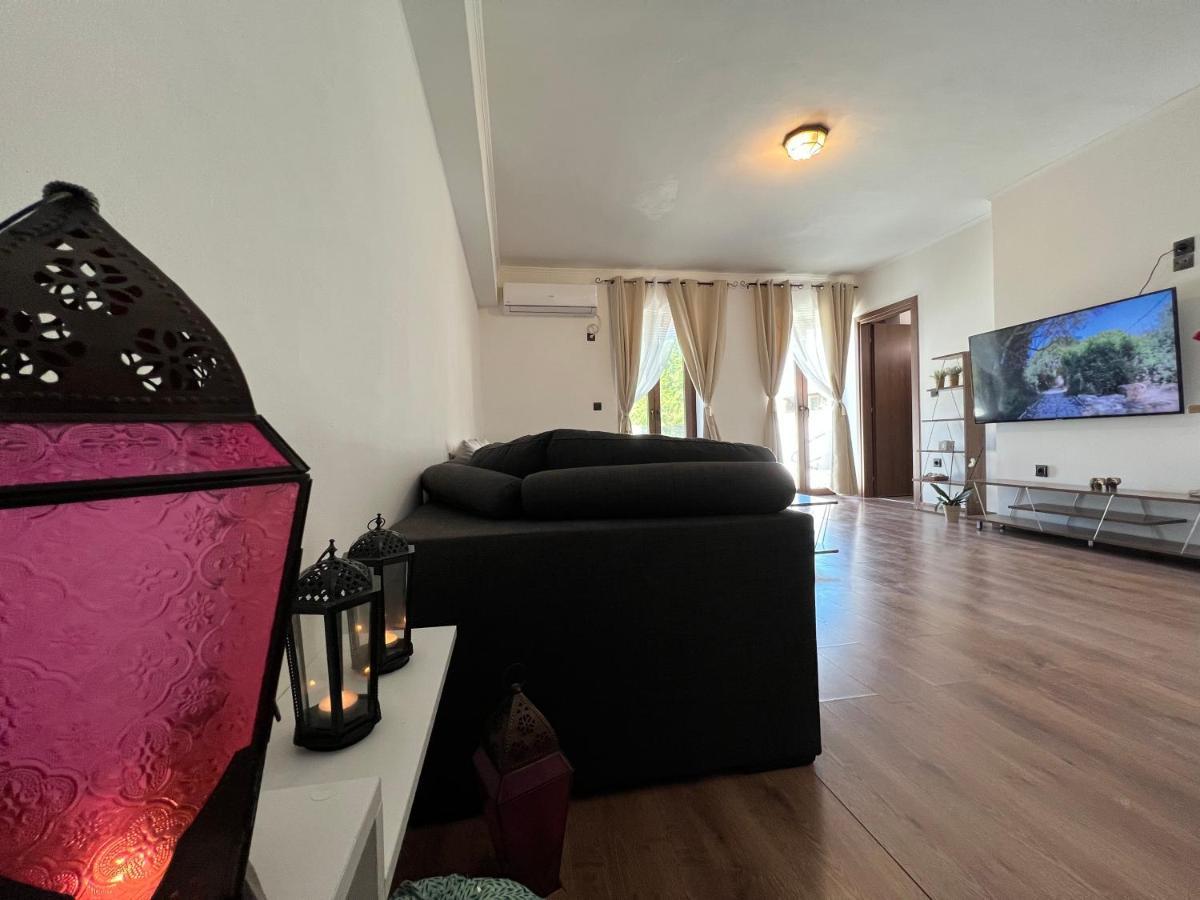 Beach Villa Verano With Private Pool By Dadovillas Sidárion Exterior photo